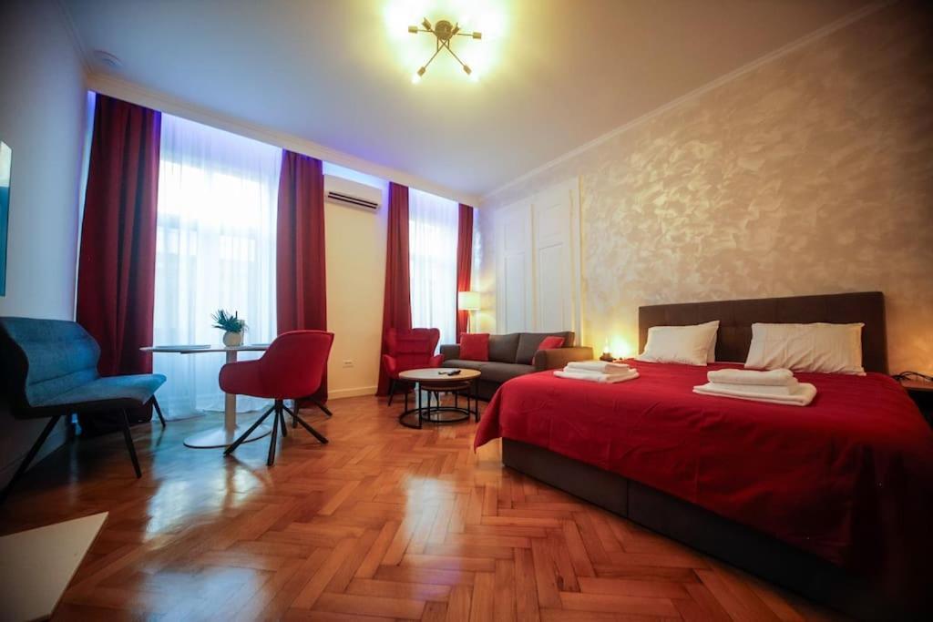 Apartment Marina's Shore Escape 8 *